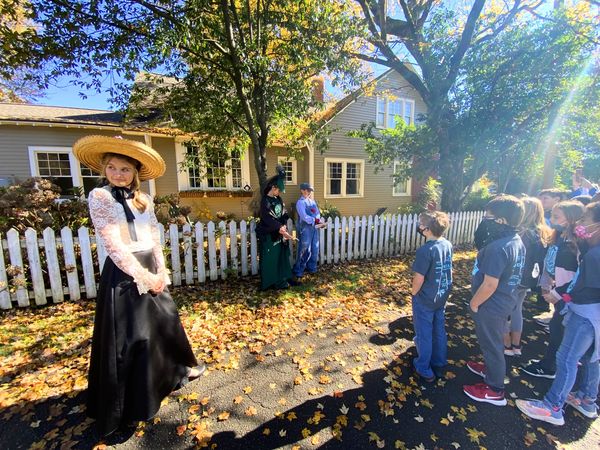 Walking Tour of Madison Smart Phone App unveiled to Madison fourth graders Friday - themadisonrecord.com/2021/11/12/wal…