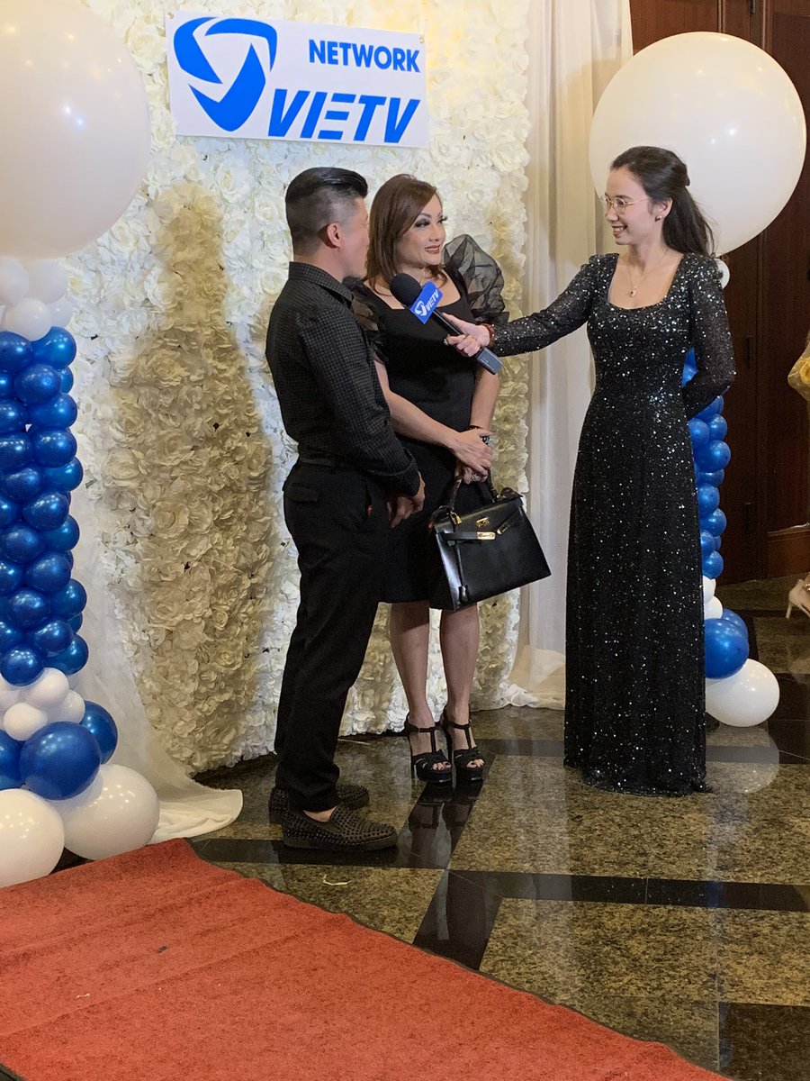IAmMaryBenton's tweet photo. As the nation’s most diverse and inclusive city, Houston has many voices and #media platforms to keep the community informed. Tonight, Mayor @SylvesterTurner was invited to walk the red carpet and celebrate #VIETV Network’s 10th anniversary! Congratulations 🎉 https://t.co/A4cVUWYCBB