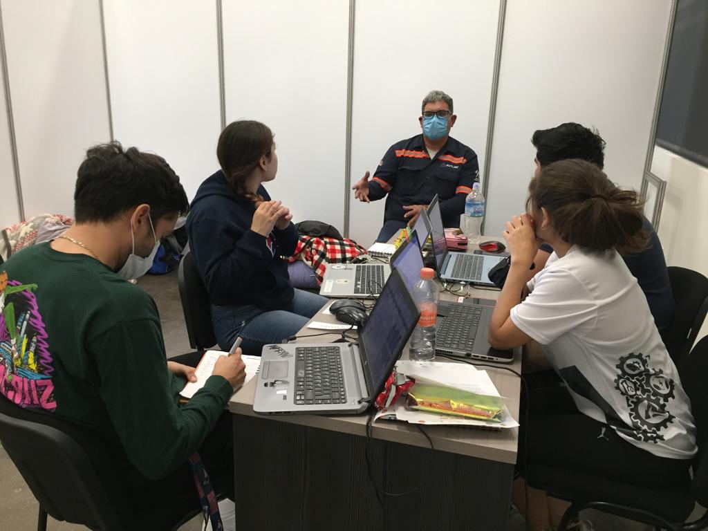 ClusterDeSonora's tweet photo. Agradecemos el apoyo de las empresas patrocinadoras del #HackatónMinero2021 por la mentoría brindada a los equipos participantes.
#Construplan #Sapuchi #Pronet #Metallorum-Autlán #GrupoMéxico #ALS2.0 #MagnaGold https://t.co/3YhZJE9DFA