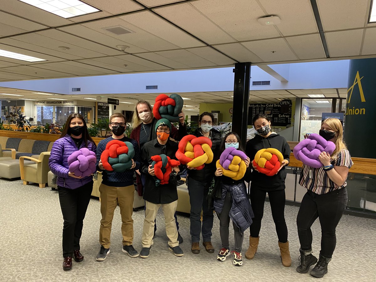 UAA_SACP's tweet photo. DIY NIGHT: Knot Pillow Making was a success! These students had a blast making these comfy pillows! Would you like to see more craft events like this in the future? Keep an eye out for more! https://t.co/PwbmF9E1XI