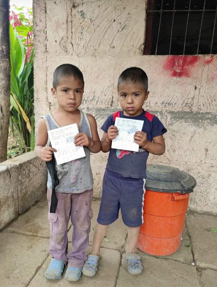 La foto más bella del día.😍😍😍🇳🇮

La salud es del pueblo y para el pueblo.
#VacunandonosPuebloQueVence 
#NicaraguaTriunfa