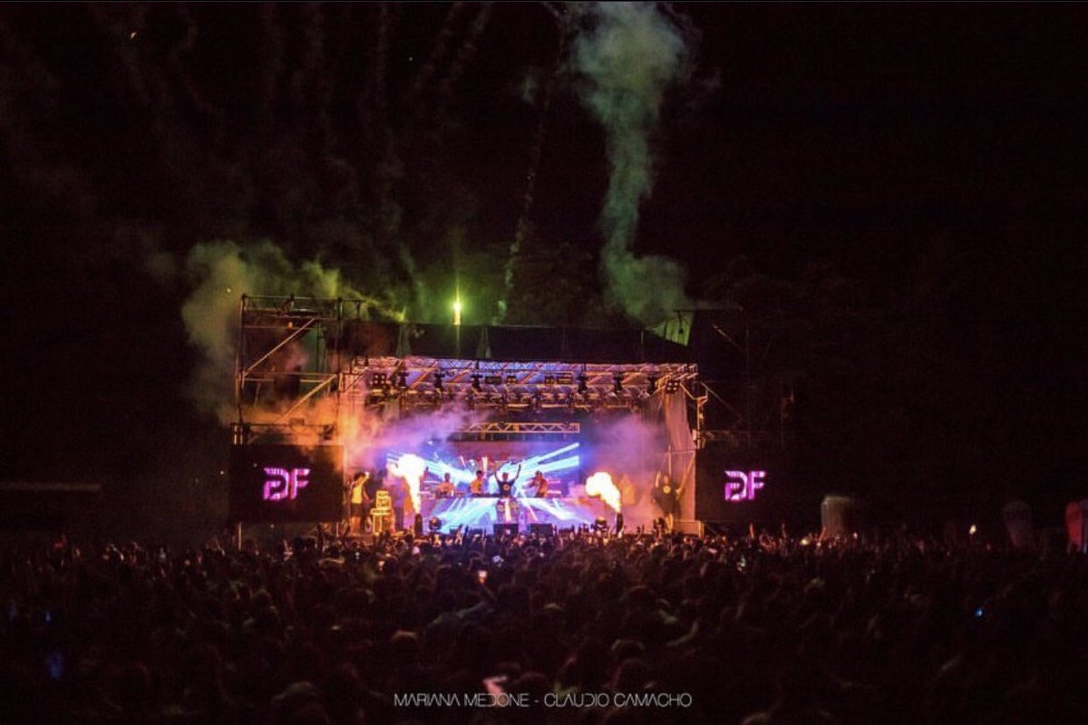 fdfsp's tweet photo. Estamos preparando LA FIESTA DE LAS FIESTAS 🔥

Todavía no sos parte ? Aprovecha los últimos dos días de PREVENTA 2 🎟

Nuestros puntos de ventas y RRPP te están esperando 👋🏻 https://t.co/n2xUWOmbVA