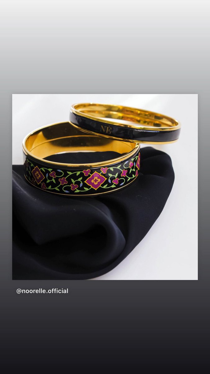 Make yourself to stand out with seamless design of NOORÈLLE.#jewelery #fashion #bangle #bracelet #enamel