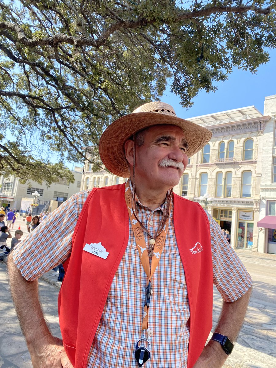 BurrierD's tweet photo. Steve was The BEST Alamo docent I’ve ever had the pleasure of experiencing as a teacher. He had my kids mesmerized. A true storyteller! ⁦@NISDHelotes⁩ @Alamo ⁦#Alamoheroes https://t.co/lKTPWoRO8G