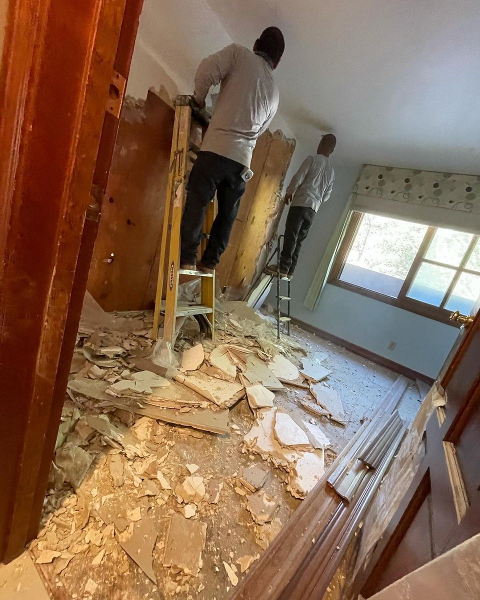 PortalMingNaBR's tweet photo. Atrasamos dois meses com a fase 4 da nossa remodelação. É frustrante, mas geralmente faz parte da reforma de uma casa. Basta focar na linha de chegada e chegar lá! Vai ser feito #wenever sempre que for necessário!" https://t.co/dJEiXqiQVc