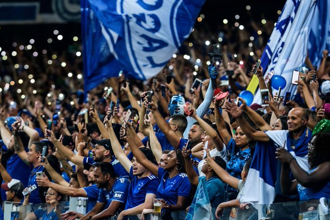 Mesmo sem chances de subir, a torcida do Cruzeiro deu Show no Mineirão na última rodada. Foto: Gustavo Aleixo / Cruzeiro