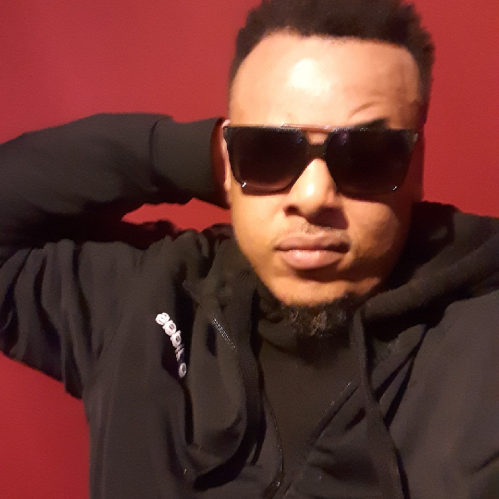 Bigtime716's tweet photo. Come hangout with me > I doing karaoke on #BIGOLIVE https://t.co/xFBBr0JFxC https://t.co/fleXtazfuf
