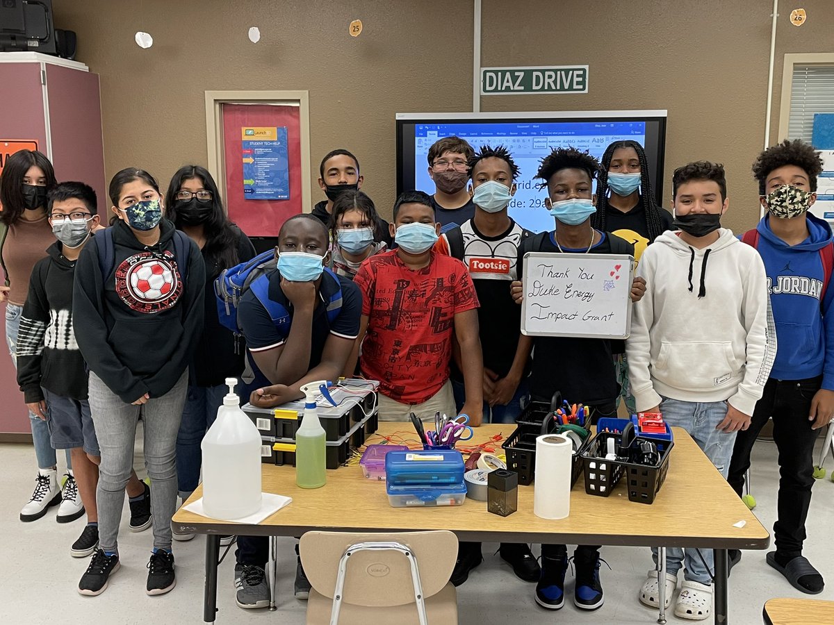 Diaz_STEMbotics's tweet photo. So excited to be a recipient of the @DukeEnergy Impact Grant through @Fdn4OCPS. The students are excited to add a variety of sensors to the @microbit_edu to bring their projects to life. https://t.co/tcmn65V7qK
