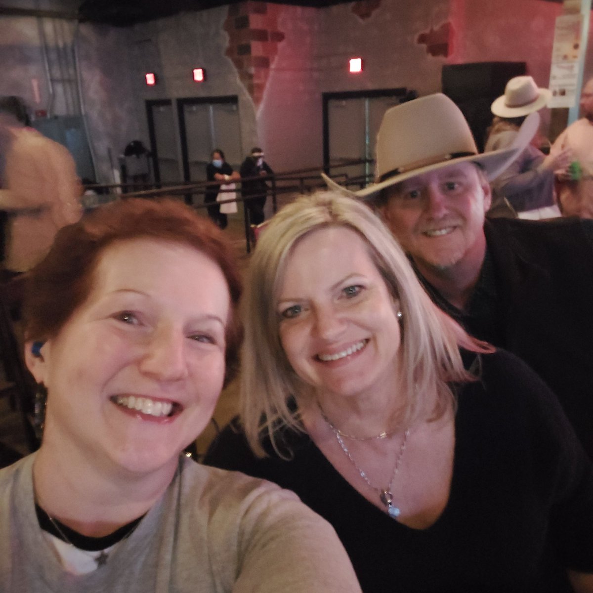 KTCKp1's tweet photo. Supporting @TheSeniorSource at @GeorgeDunham JubJam2021
#jubjam2021 #theseniorsource https://t.co/XNPKDpxB8u