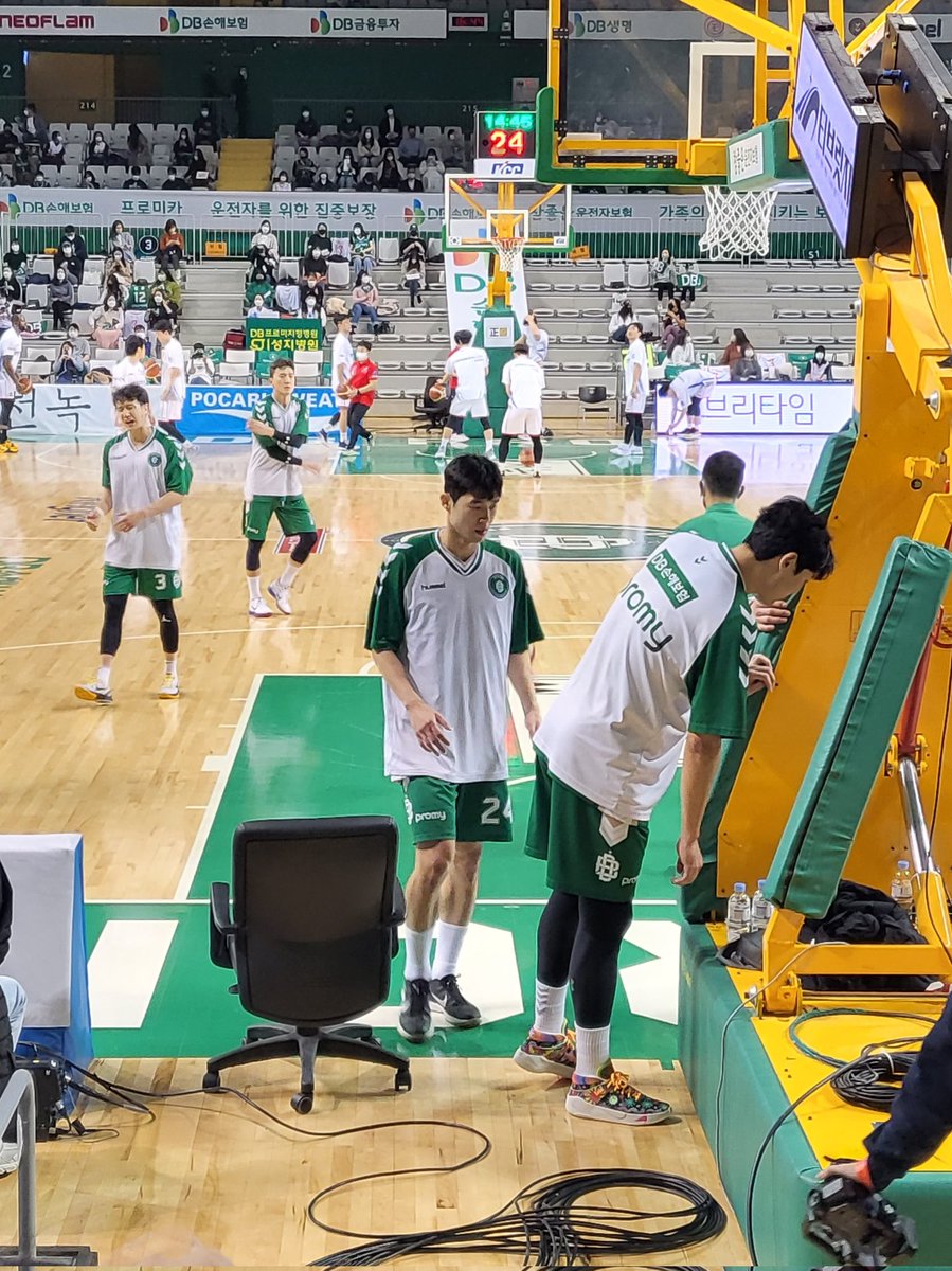 zodoughnut's tweet photo. 영훈...보고싶다.....영후니 실물보고 입덕부정기깬 사람 바로 저에요 https://t.co/HcS8Q9H8JU