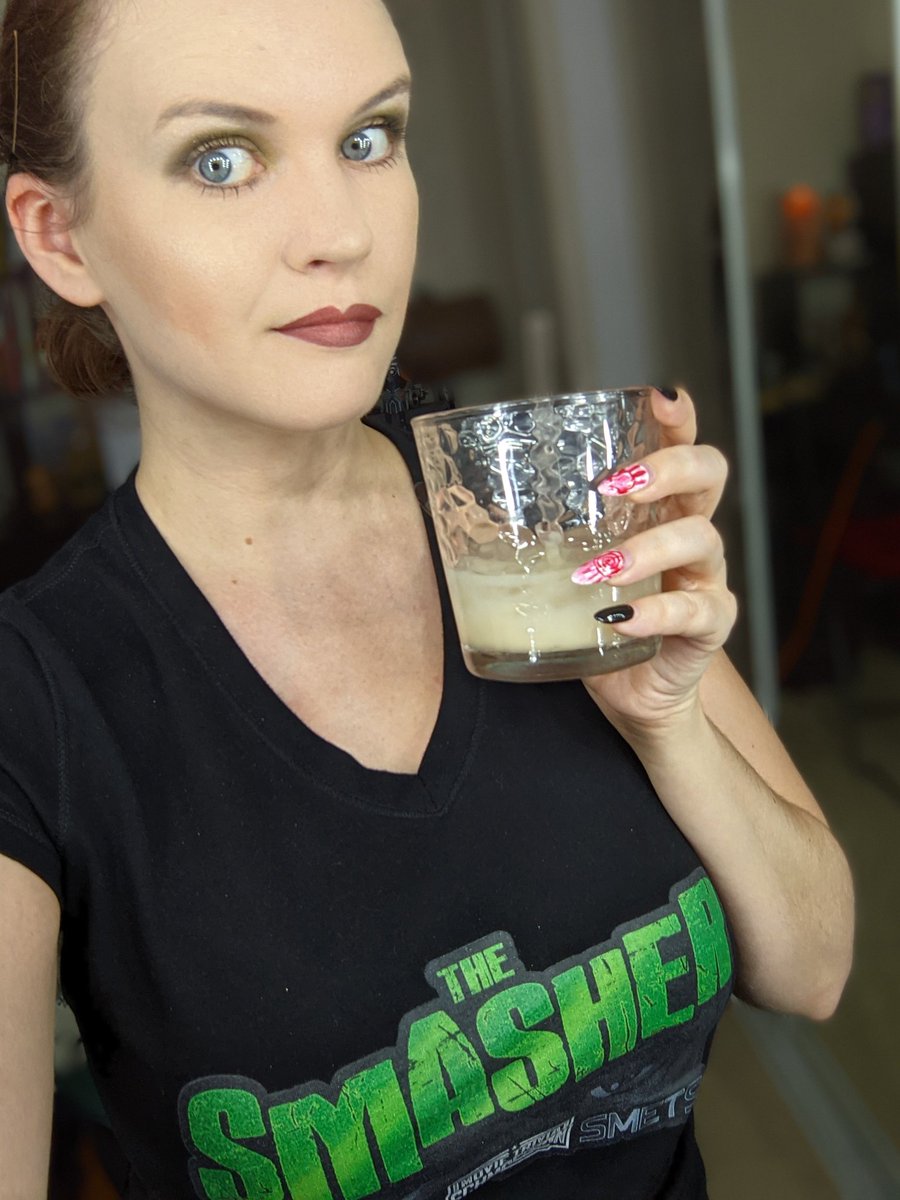 jillyymariee's tweet photo. See you in 45 minutes! π #LetsGetSmashed πͺ https://t.co/FKk4PsBw5H