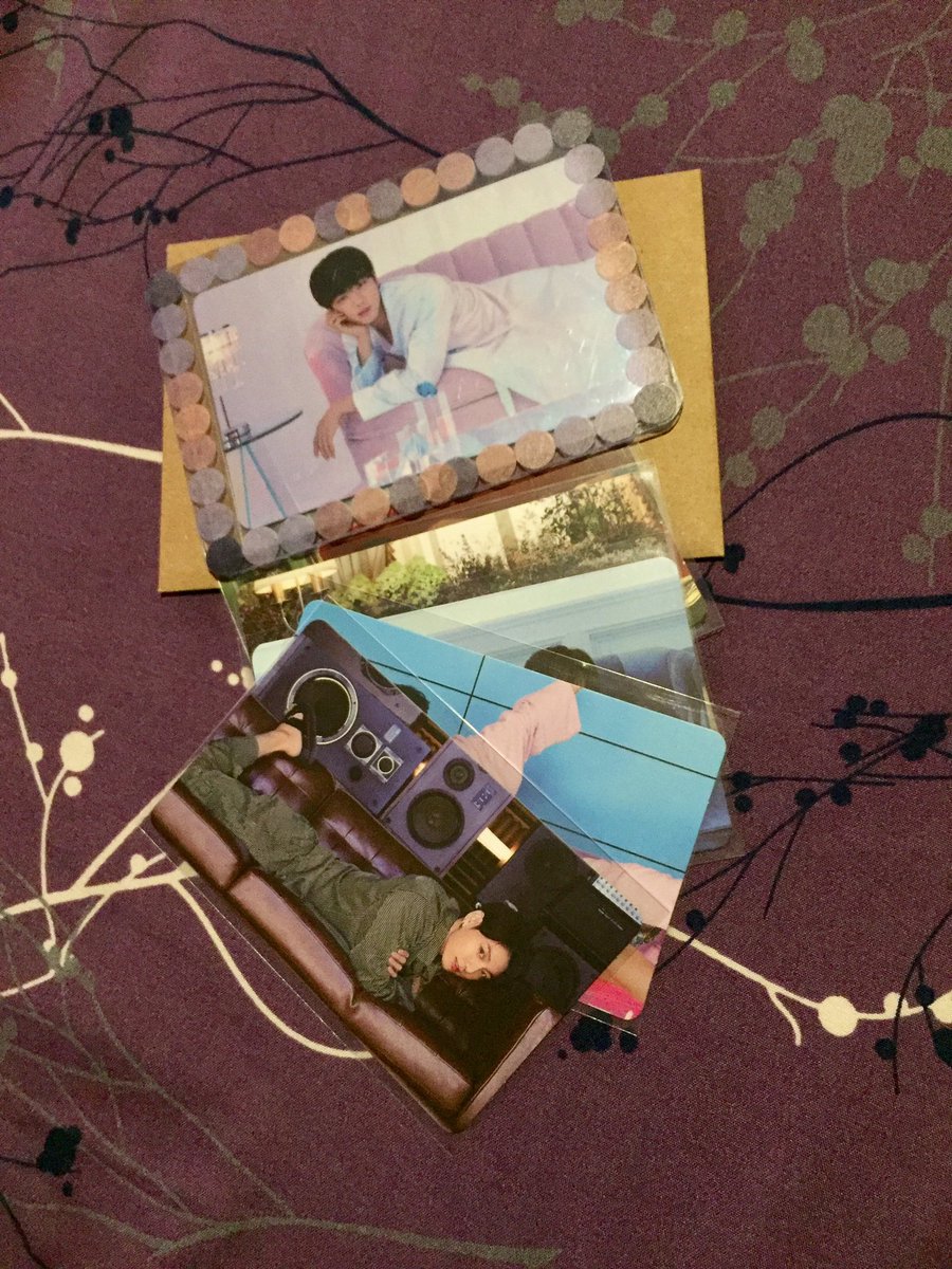 jinic0rn's tweet photo. thank you @intheshopph 😭😭

what i                       the freebies
ordered                     i got 🤯 https://t.co/7sAJfIFebd