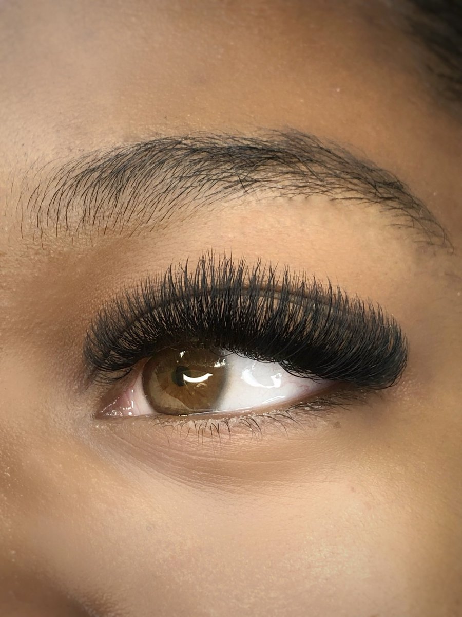 _dcdvt's tweet photo. Hi friends! Idk why I never thought to do this but I want to share some of my lash work on here~ follow me on ig: _beaudee   #lashes https://t.co/7Vcb5KVNDw