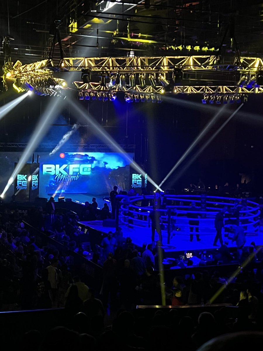 therealmrcrypto's tweet photo. @MiamiCryptoExp it’s an experience https://t.co/MdpOJBOwMN