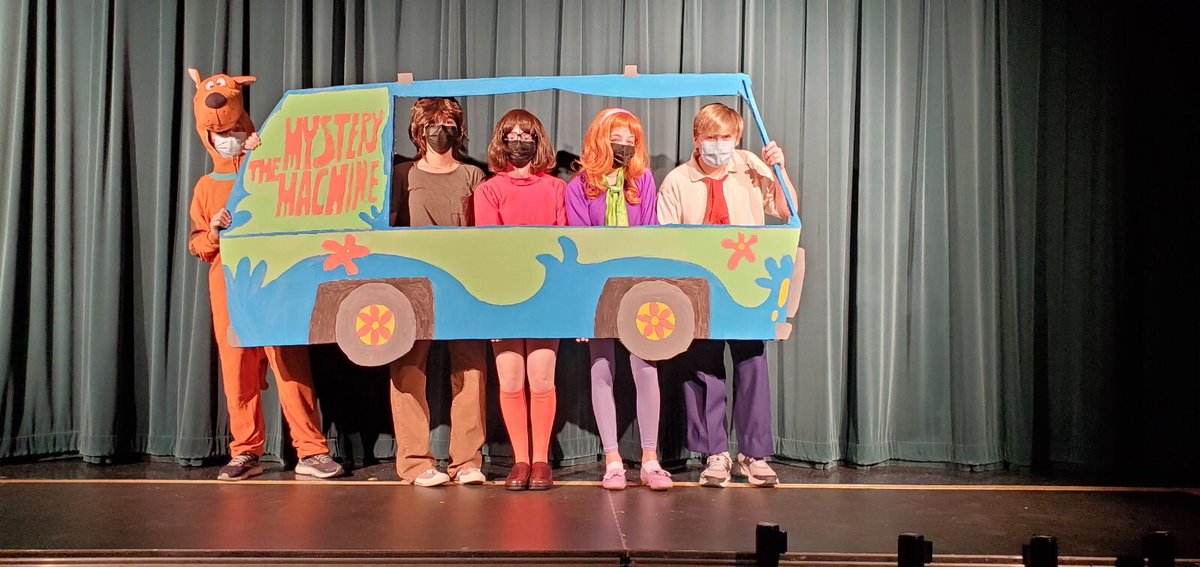 The Mystery Gang saves the Variety Show!