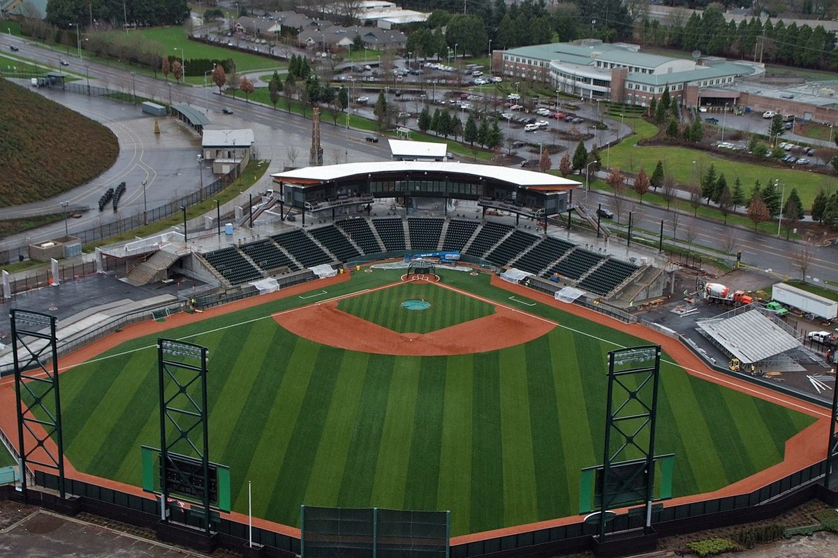 AlexJNaveja's tweet photo. Next stop, Eugene Oregon!

I have officially accepted an @MiLB job offer from the @EugeneEmeralds (High-A afíliate of the @SFGiants) as a ticket sales, media relations and road broadcaster. Thank you to all my friends, family and supporters that have made this possible. https://t.co/bjNN9xXJwX