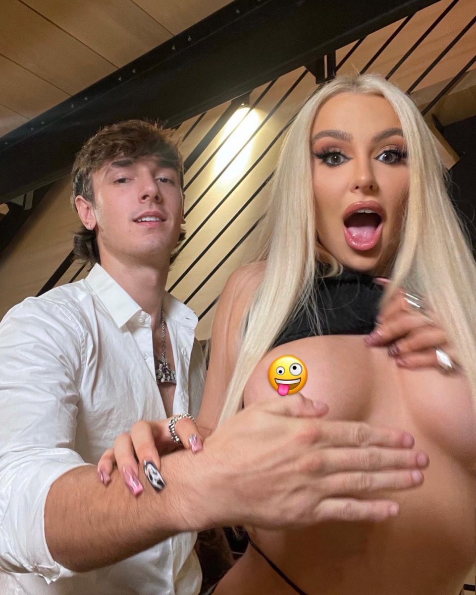 Tana Mongeau tweet media