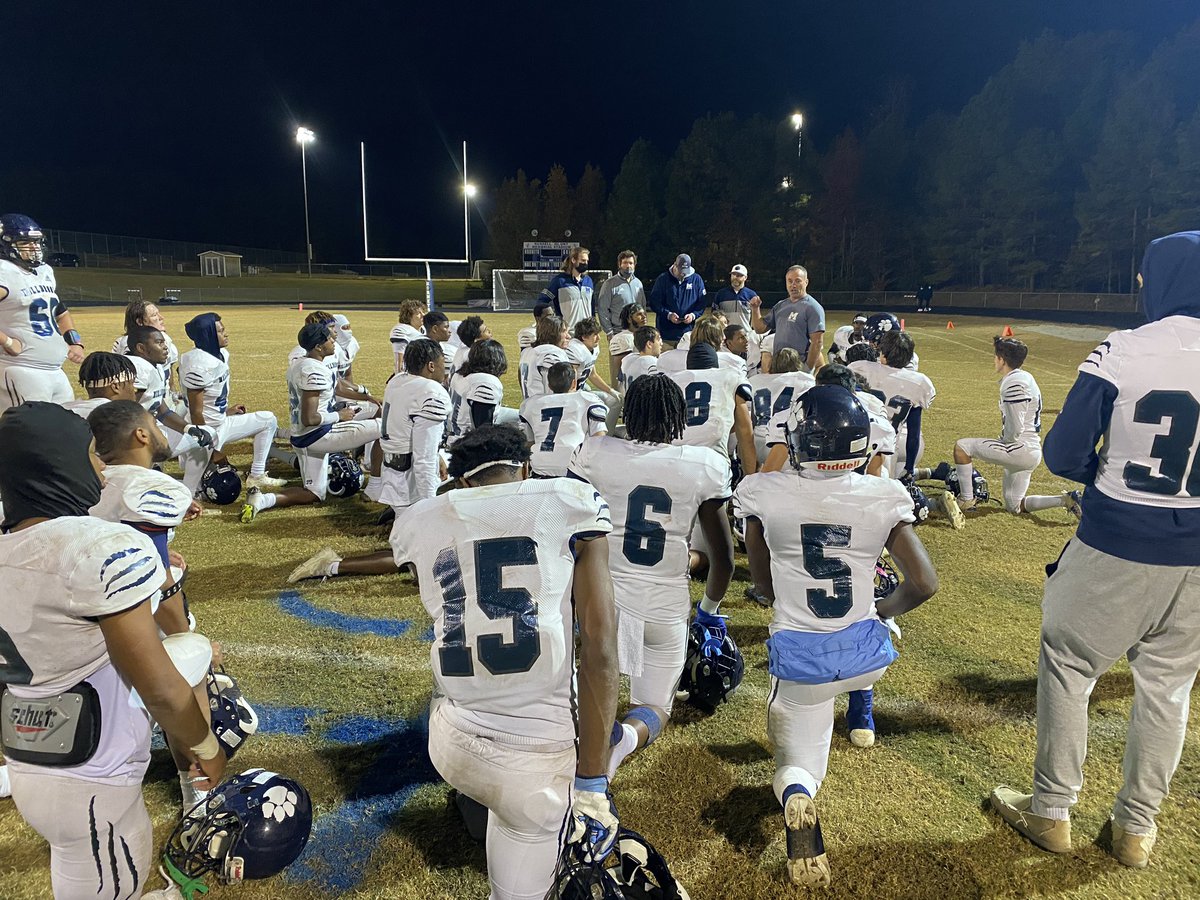 MillbrookMBB's tweet photo. Third round bound!

Congratulations on the road playoff win, @MHSCatsFootball 👏 https://t.co/MyGleWaksm
