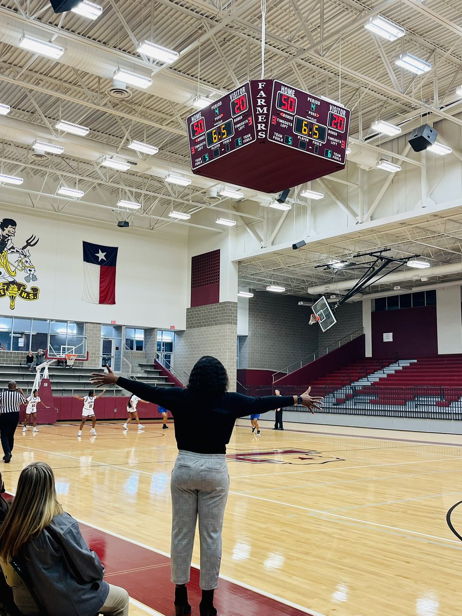 CaraSumpter's tweet photo. Ehh CONGRATS @LHS_LadyHoops on your first win of the season and @Coach_Williams0 first win as a Head Coach! First of many! #FarmerFamily #NextLevel @LewisvilleHS https://t.co/lxrbBdnlIm