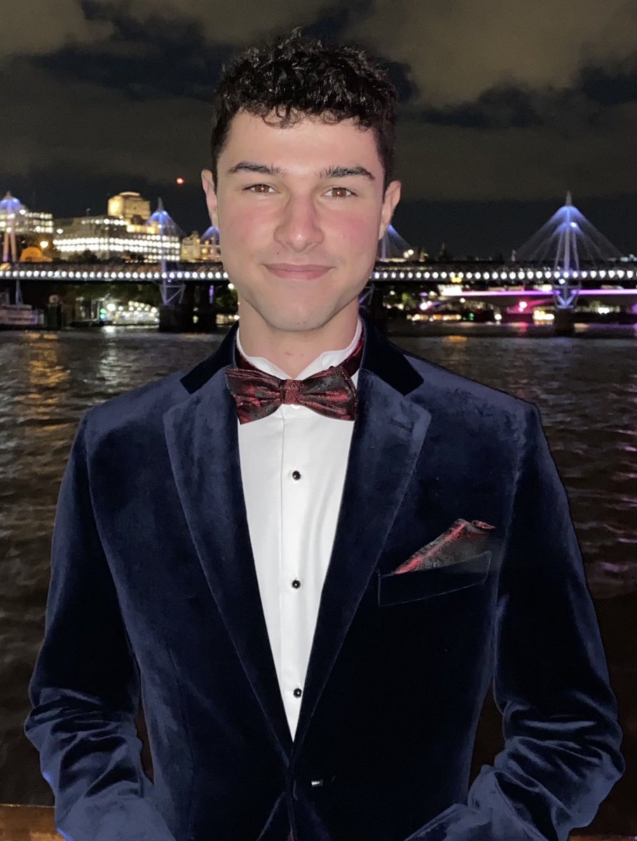 Daniel Davis tweet media