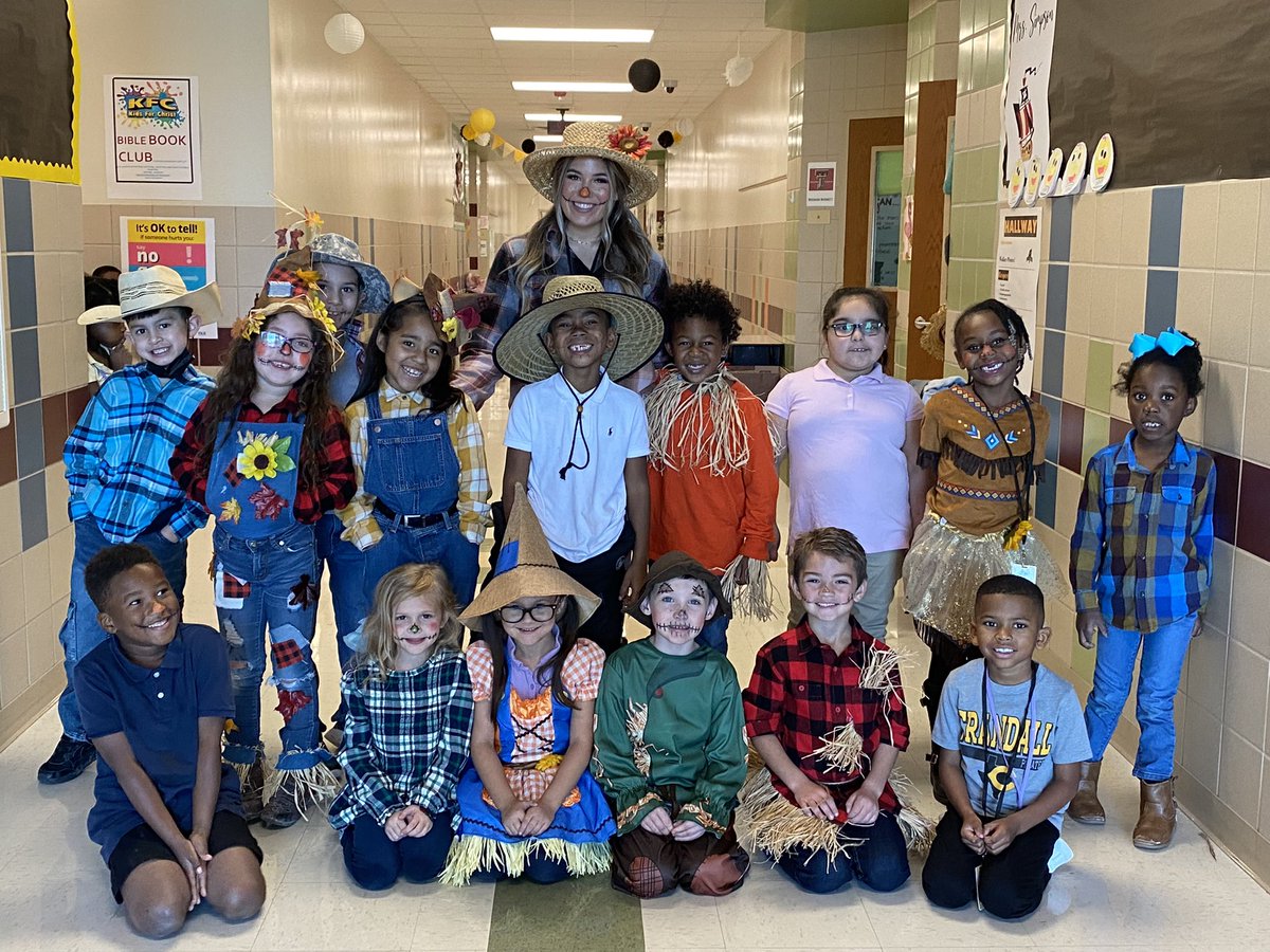 My favorite little scarecrows! 👩🏼‍🌾🤎 <a href="/CISDWalker/">Walker ES</a> <a href="/OfficialCISD/">Crandall ISD</a>