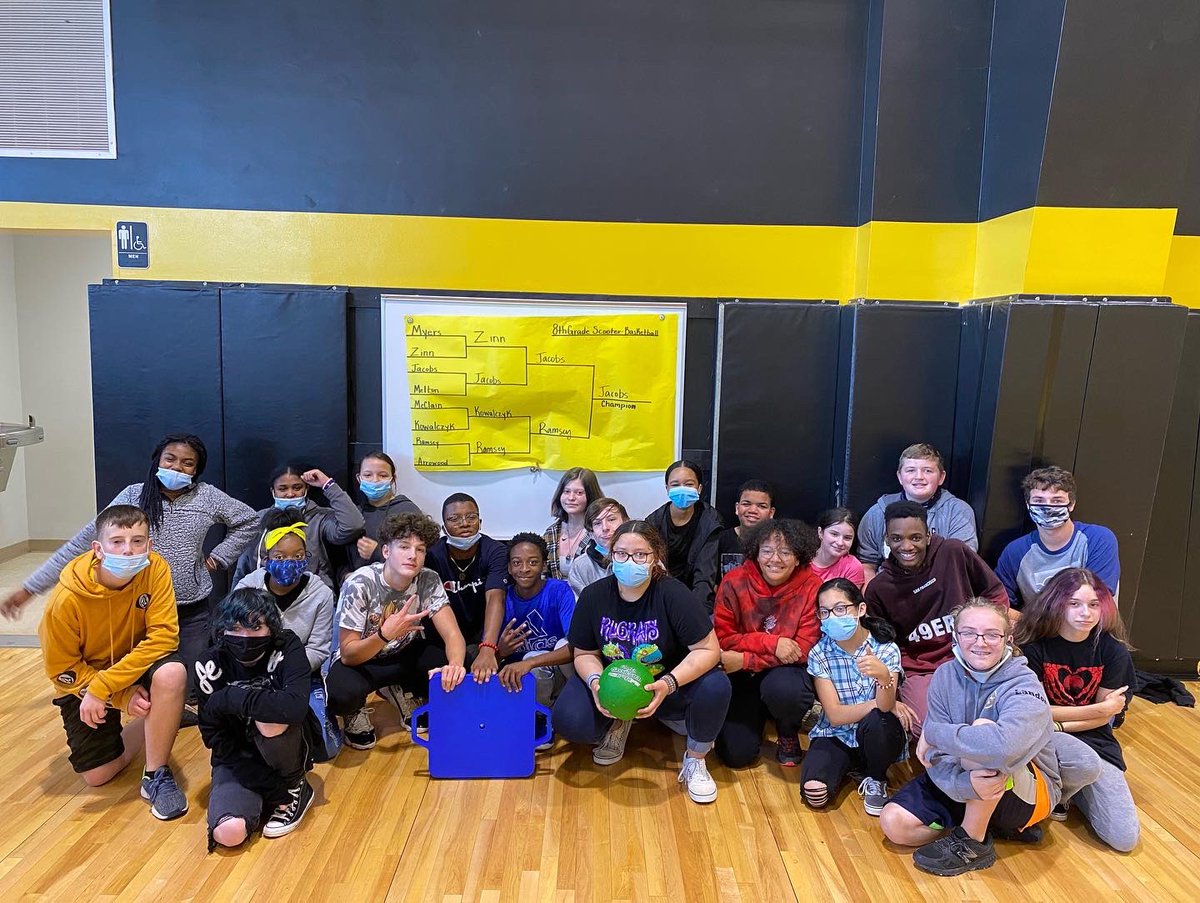 LCS_LMS's tweet photo. Congratulations to the LMS Scooter Basketball Champions!!!!!! 🏆🏆🏆
6th: Ms. Glass
7th: Mr. Barkley
8th: Mrs. Jacobs https://t.co/N6eXPl1gA4
