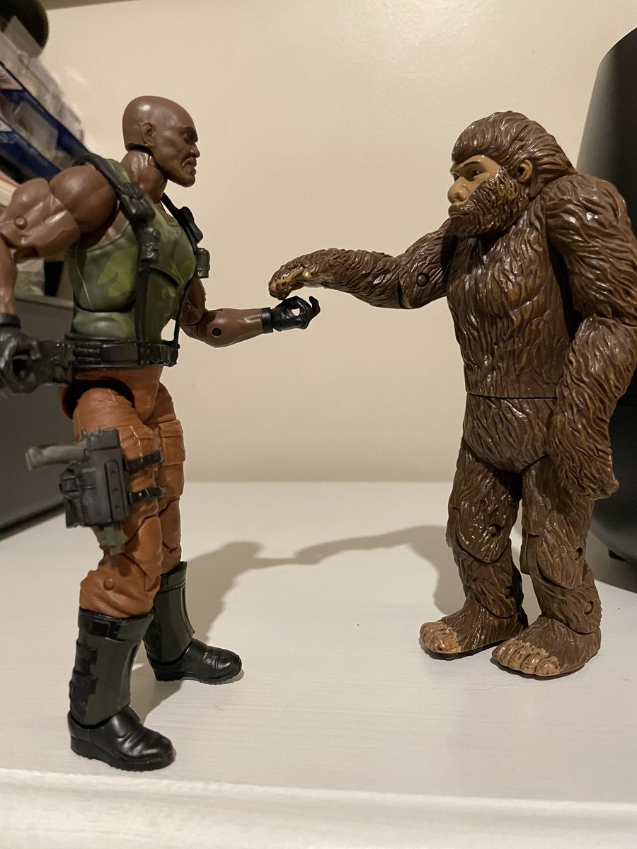 dtkordish's tweet photo. #teamwork #GIJoe #bigfoot #bodymassagemachine https://t.co/eoJ8ZVk40N