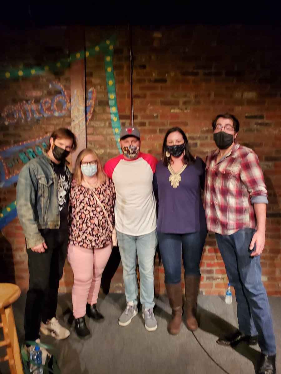 biffersbunny's tweet photo. So excited!! Got to meet the boys again. Wellred best comedy tour out there. @CoreyRForrester @drewmorgcomedy @traecrowder #wellred #weloveyou @ComedyOffBWay https://t.co/KsIIonnWn9
