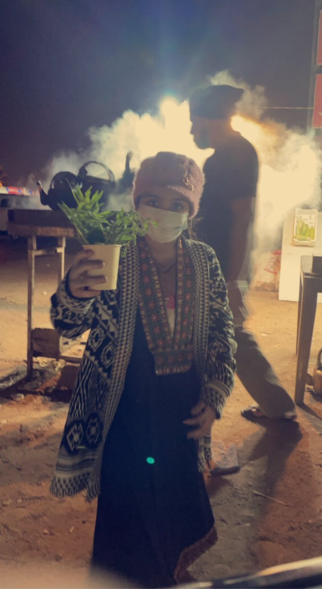 07hamad's tweet photo. إذا حسيت إن مابيدك حل، خل بيدك شاهي

واحلى من يبيع الشاهي ♥️ https://t.co/dN3mYw286C