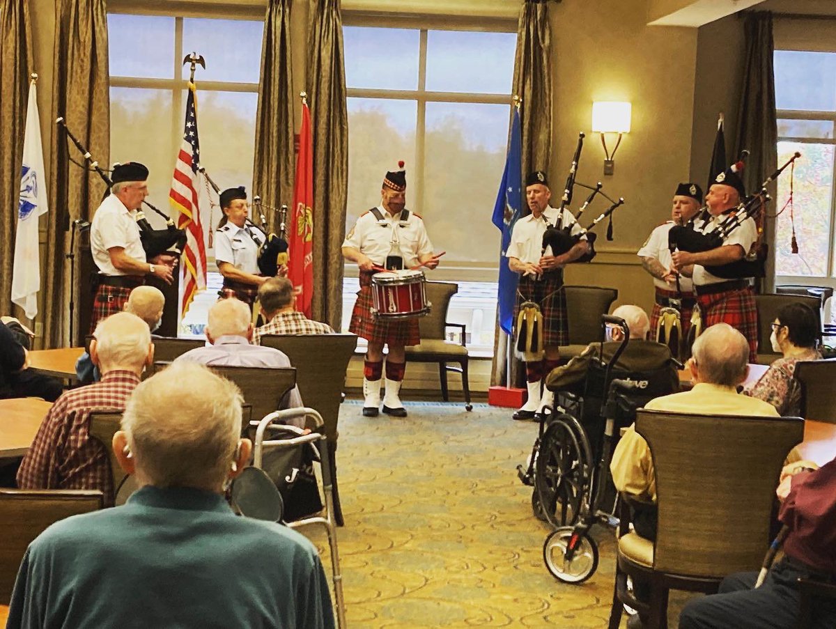 ChiHighlanders's tweet photo. Yesterday, members of our band and Dundee Scottish had the privilege to play for the Sedgebrook community for their Veteran’s Day event. We had a wonderful time, and love the opportunity to share our passion with others. https://t.co/o2RtWPVtrp