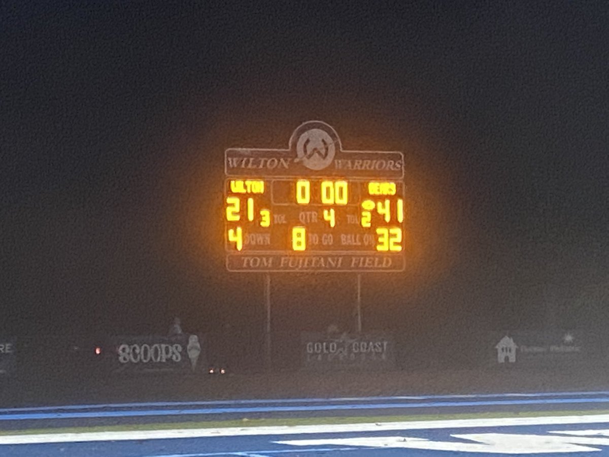 NORWALK WINS 41-21!!!

THE BEARS SCORE 25 UNANSWERED POINTS AND HOLD THE WARRIORS SCORELESS IN THE 2ND HALF BEHIND EDWARDS 5 TD GAME!!!

BEARS KEEP THEIR PLAYOFF HOPES ALIVE!!!

#Bears #bleedgreenn #cthsfb #NORWALK 

Koz and Josh (B.C.S.N.)