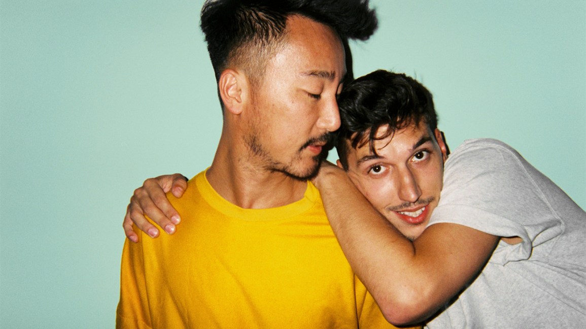 walxxxy's tweet photo. @bobbyleelive and @andrewschulz you guys look so happy together https://t.co/ahhhS4ARZV