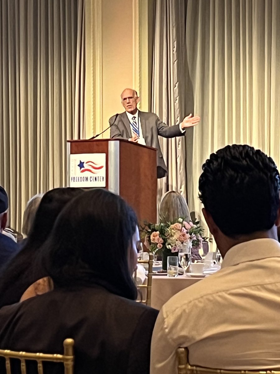 mirandadevine's tweet photo. Incredible speech by Victor Davis Hanson at #RestorationWeekend https://t.co/c7qqjgh7yM