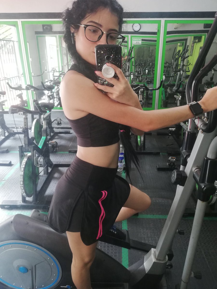 ValentinaLovels tweet picture