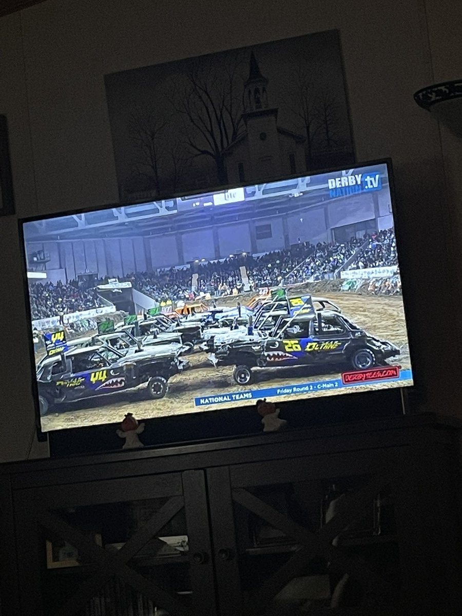 CriderLevi34's tweet photo. ITS WAGON TIME !!!! watching from Dellroy OHIO @derbynationtv #blizzardbash https://t.co/LeAZKm6sUP