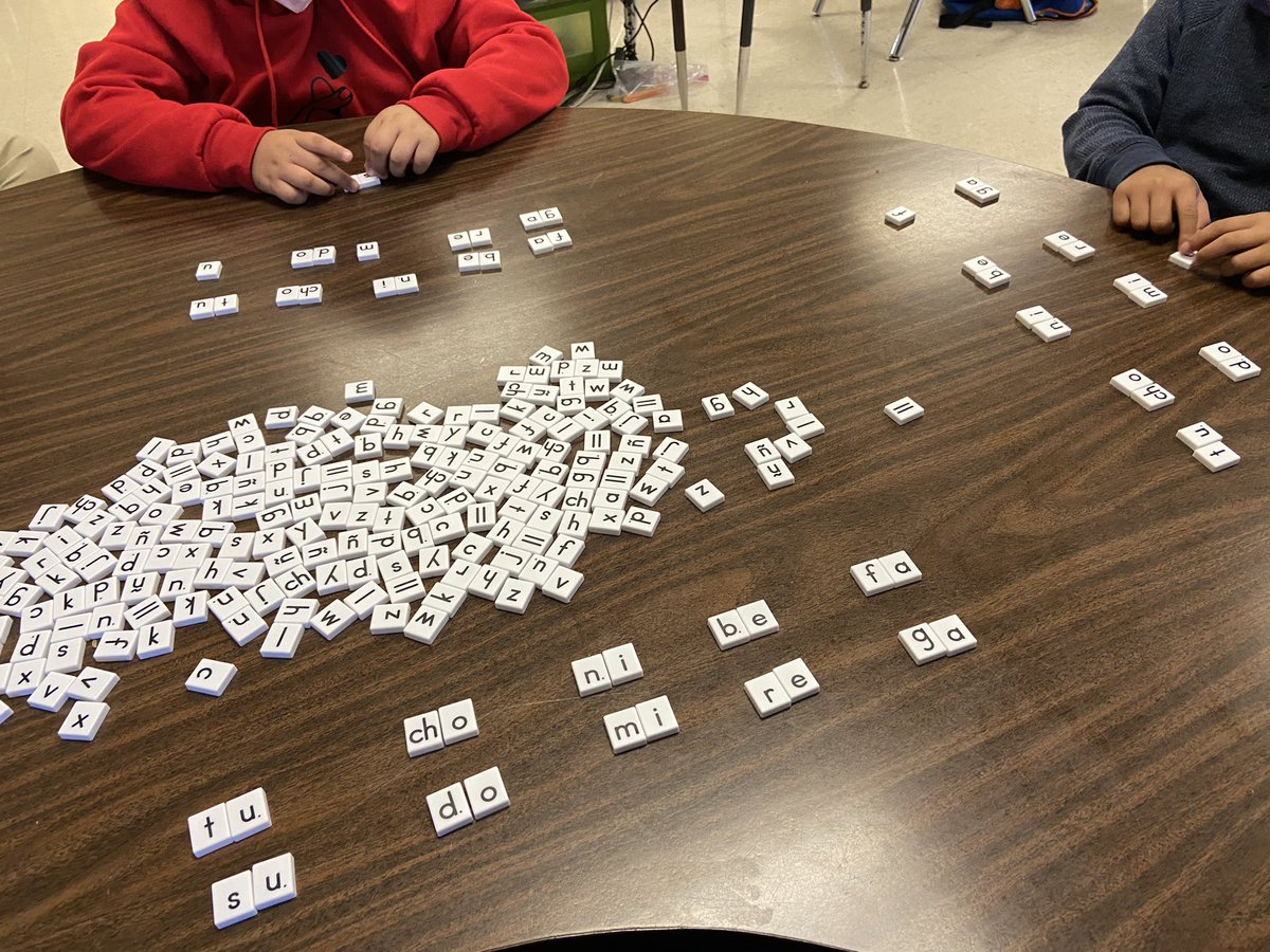 Dr. Gabriela Aguayo (@draguayo2020) on Twitter photo I had the opportunity to cover a second grade classroom all day today and pulled small groups during Reading. Students engaged in word work using syllables. I enjoyed it just as much as them💕 #TargetedIntervention #Silabas #DualLanguage <a href="/SAISDBilingual/">Dual Language , ESL & Migrant, SAISD</a> <a href="/SAISDGraebner/">GraebnerES, SAISD</a> I had the opportunity to cover a second grade classroom all day today and pulled small groups during Reading. Students engaged in word work using syllables. I enjoyed it just as much as them💕 #TargetedIntervention #Silabas #DualLanguage <a href="/SAISDBilingual/">Dual Language , ESL & Migrant, SAISD</a> <a href="/SAISDGraebner/">GraebnerES, SAISD</a>