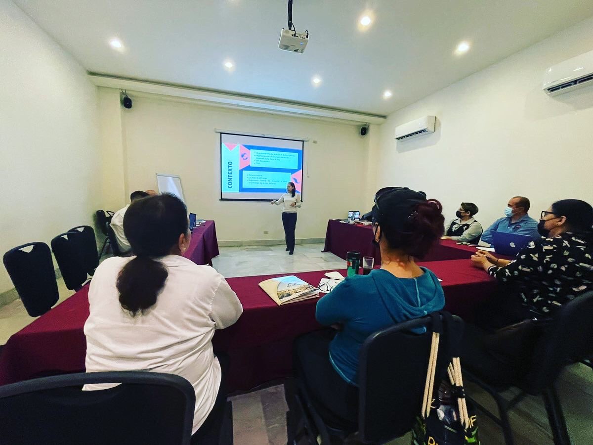 ConsultoresBYR's tweet photo. Concluyendo el curso #ReformaLaboral y su implementación en #Sonora.

Guaymas, Sonora. https://t.co/TBSer1FvQA