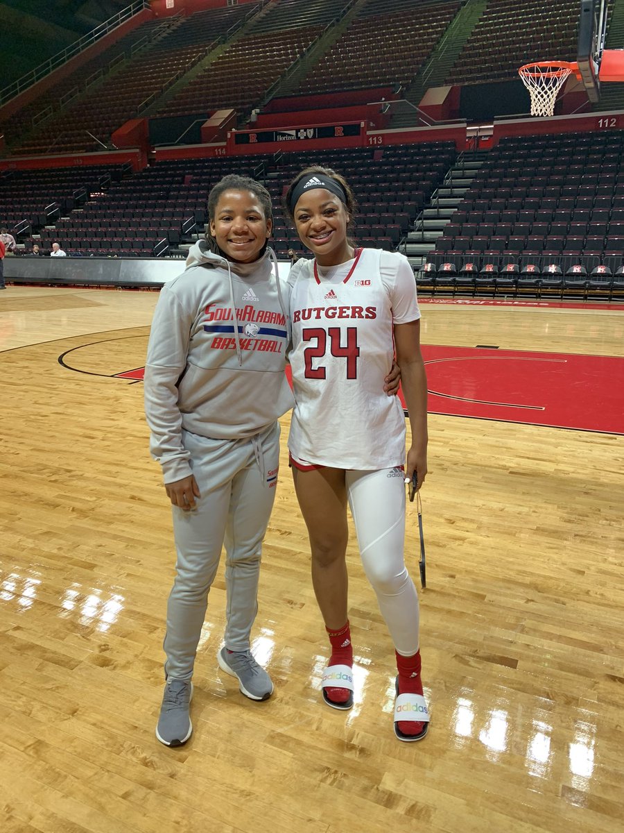 waveyke's tweet photo. Finest family forever‼️💙🤍 @SAFinestbball @TrinityGarret15 https://t.co/r5rgz5XhFI