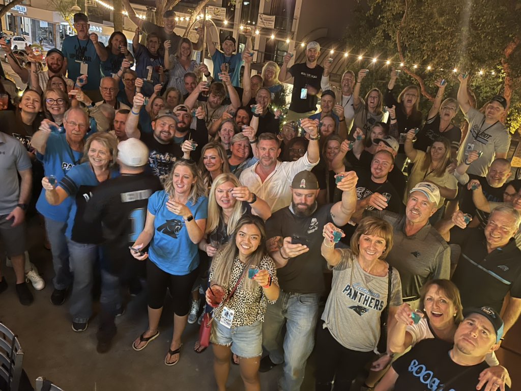 roaringriot's tweet photo. Gettin’ this #AZtakeover going. #BeTheUproar https://t.co/5t8nb1imBM