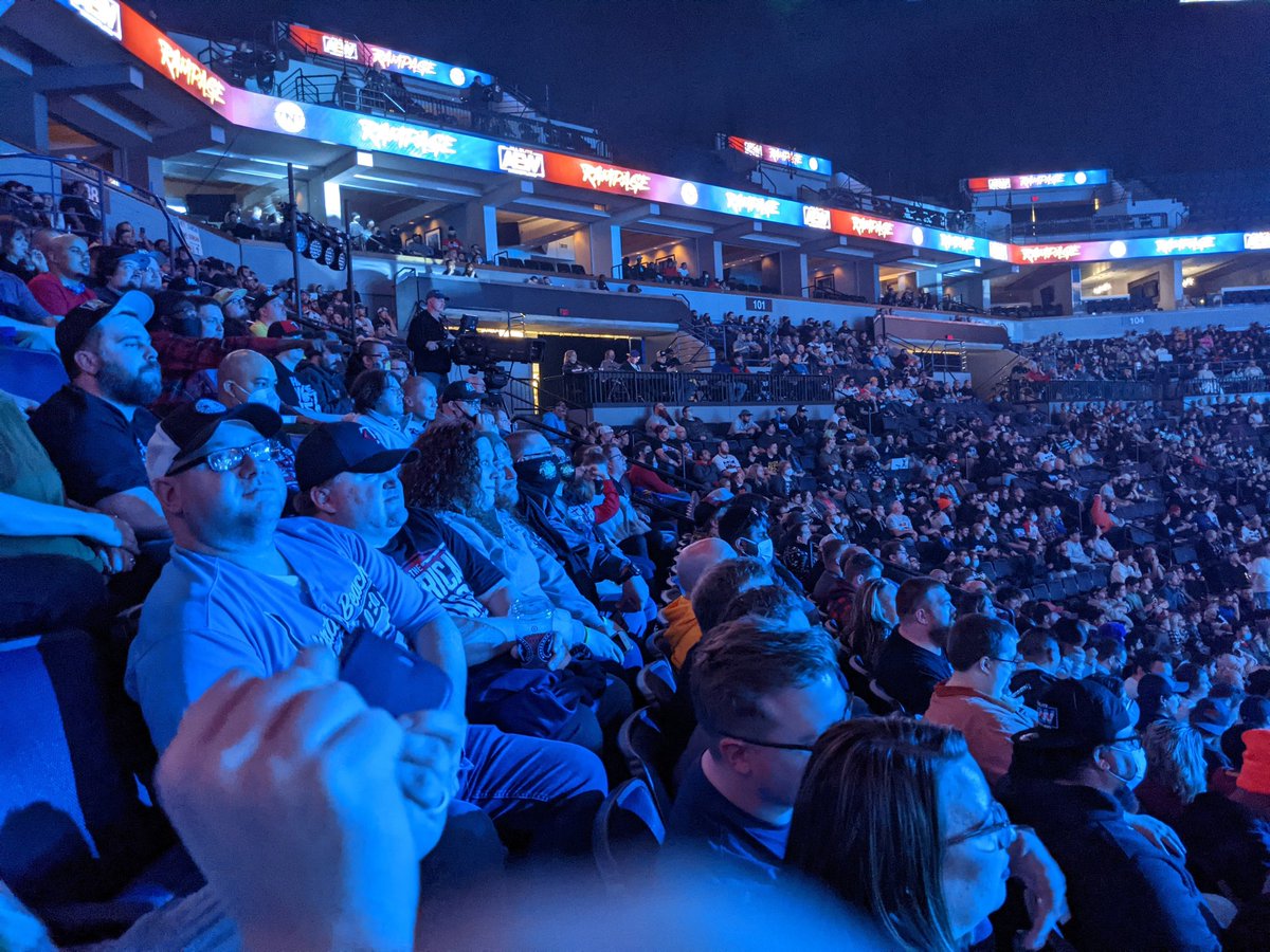 colegnd's tweet photo. @WrestleTix not sure if you need pictures for Rampage but looks fairly full! https://t.co/nov41noCes