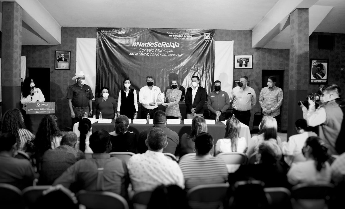 Veronica_mtz's tweet photo. Iniciamos gira por la región 5 Manantiales, visitando los municipios de Villa Unión, Allende, Morelos y Zaragoza, en donde pude informar sobre mi trabajo en el Senado.

Agradezco su cálido recibimiento y su apoyo durante estos primeros 3 años de trabajo.

#Coahuila #3erInforme https://t.co/a8eSy6Sze8
