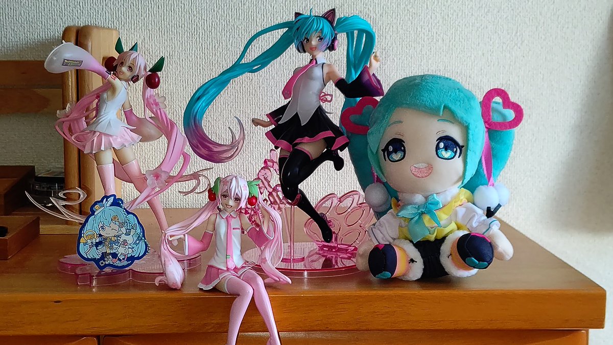 mikusuke_rem's tweet photo. 皆さんこんにちはd(º∀º｡)ﾀﾞﾖ!!
初音ミク好きさん、ボカロ好きさんと
繋がりたいのでリプ、RT、DM等ください！フォロー、拡散よろしくお願いしまーす(*´罒`*)
#初音ミク #ボカロ #フォロバ 
#いいねした人全員フォローする 
#リツイート #ボカロ好きな人と繋がりたい #拡散希望︎ https://t.co/mqv05lQCBX