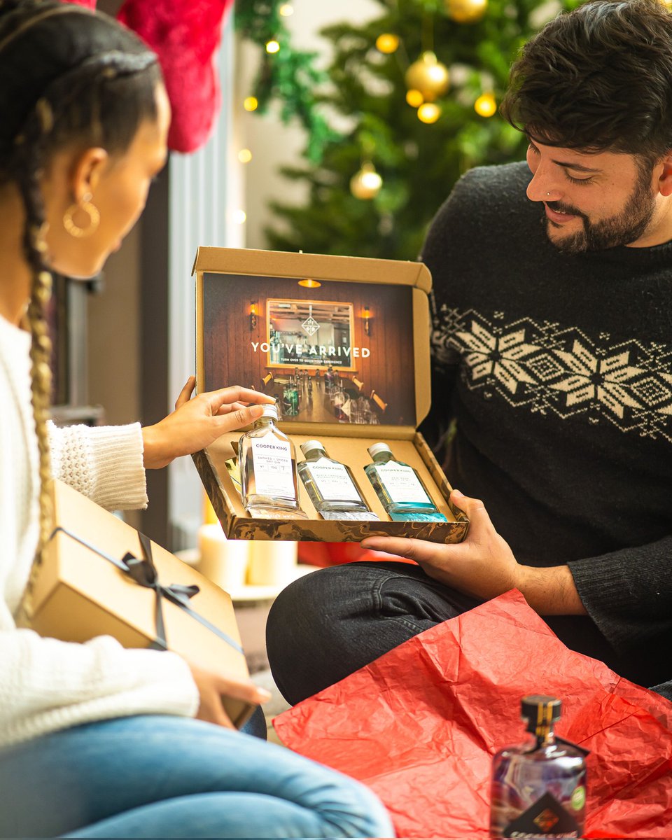 🥑Avocado Events🥑 (@avocado_events) on Twitter photo 🎀DAY 3 CHRISTMAS GUIDE🎀
/Ad/ Featuring <a href="/CKdistillery/">Cooper King Distillery</a> 🍸
Cooper King Gin Sharing Selection Boxes are perfect for treating yourself, sharing with friends over dinner or giving as a gift 🎁🎄
cooperkingdistillery.co.uk/shop/sharingse… 🎀DAY 3 CHRISTMAS GUIDE🎀
/Ad/ Featuring <a href="/CKdistillery/">Cooper King Distillery</a> 🍸
Cooper King Gin Sharing Selection Boxes are perfect for treating yourself, sharing with friends over dinner or giving as a gift 🎁🎄
cooperkingdistillery.co.uk/shop/sharingse…