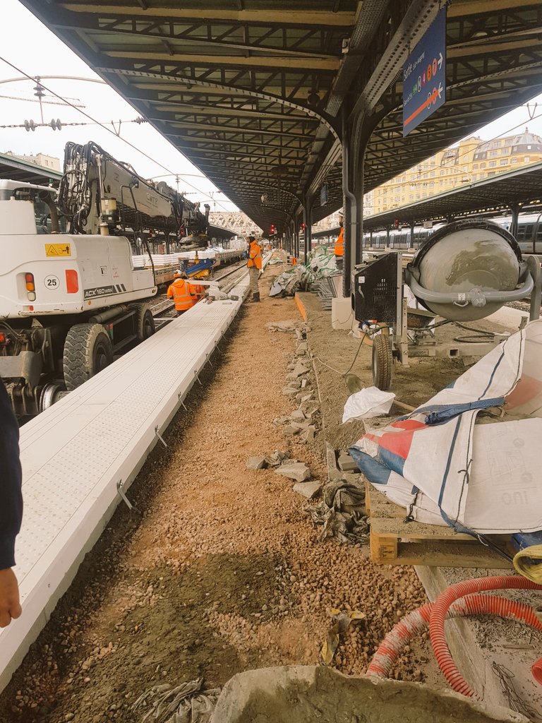 Damien N tweet media