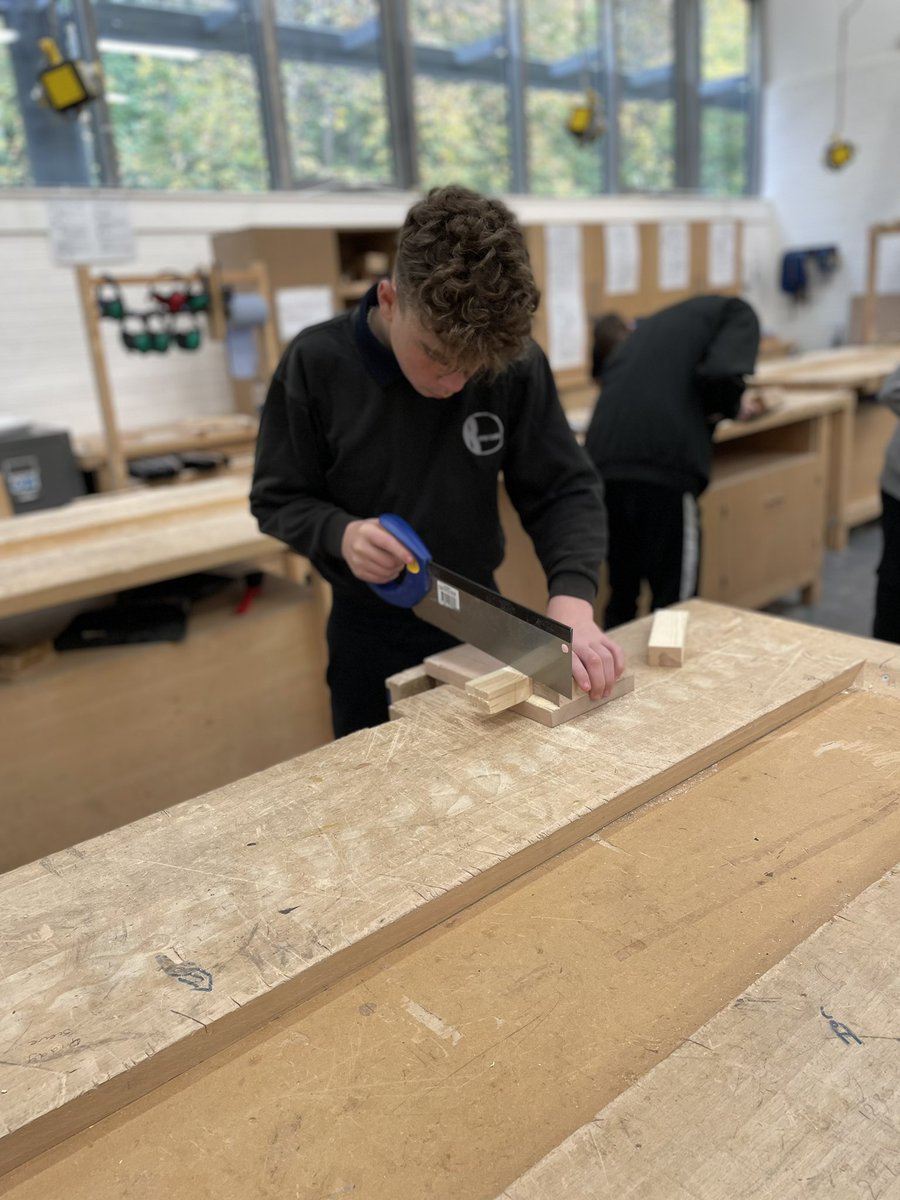 PCheal25's tweet photo. Brilliant session @MidKentCollege @TheRowansAP boys learning new skills every week! #Carpentry #WoodWork #AnotherTrade https://t.co/uD57AERtgu