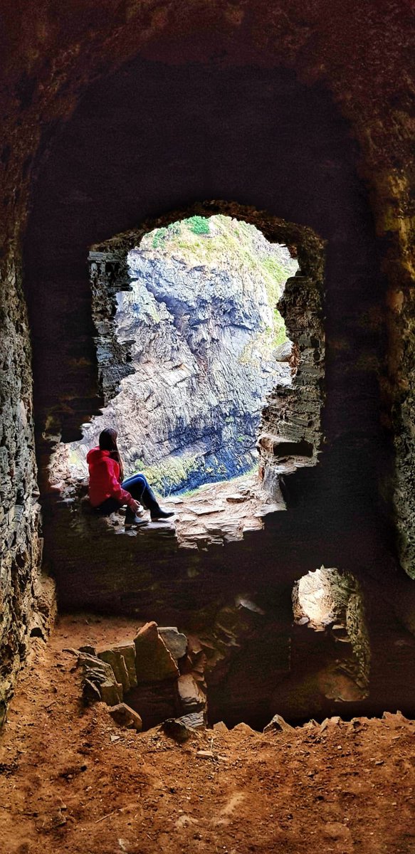Littletripsapp's tweet photo. Findlater Castle in Scotland. The castle was a Gordon family stronghold besieged by Mary Queen of Scots forces in 1562. There are so many beautiful spots to explore in Aberdeenshire. #findlatercastle #scotland #exploreuk #castle https://t.co/eHybMrscH6