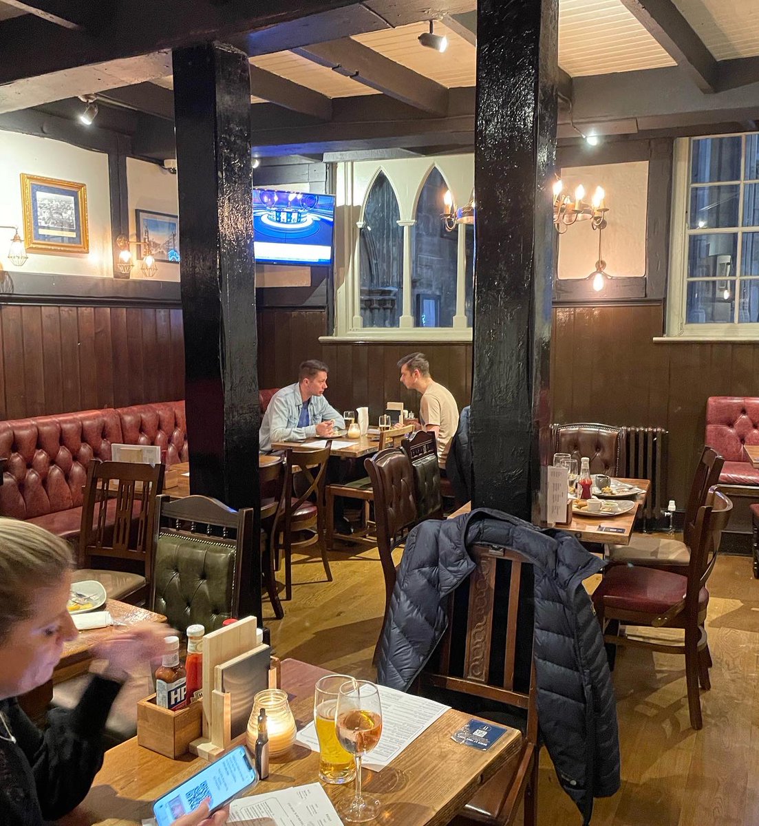 TheLondonPubMap's tweet photo. Ye Olde Watling 
#londonpub #pub #cityoflondon #yeoldewatling https://t.co/VPAA0qvZco https://t.co/zWZ5ffqB7J