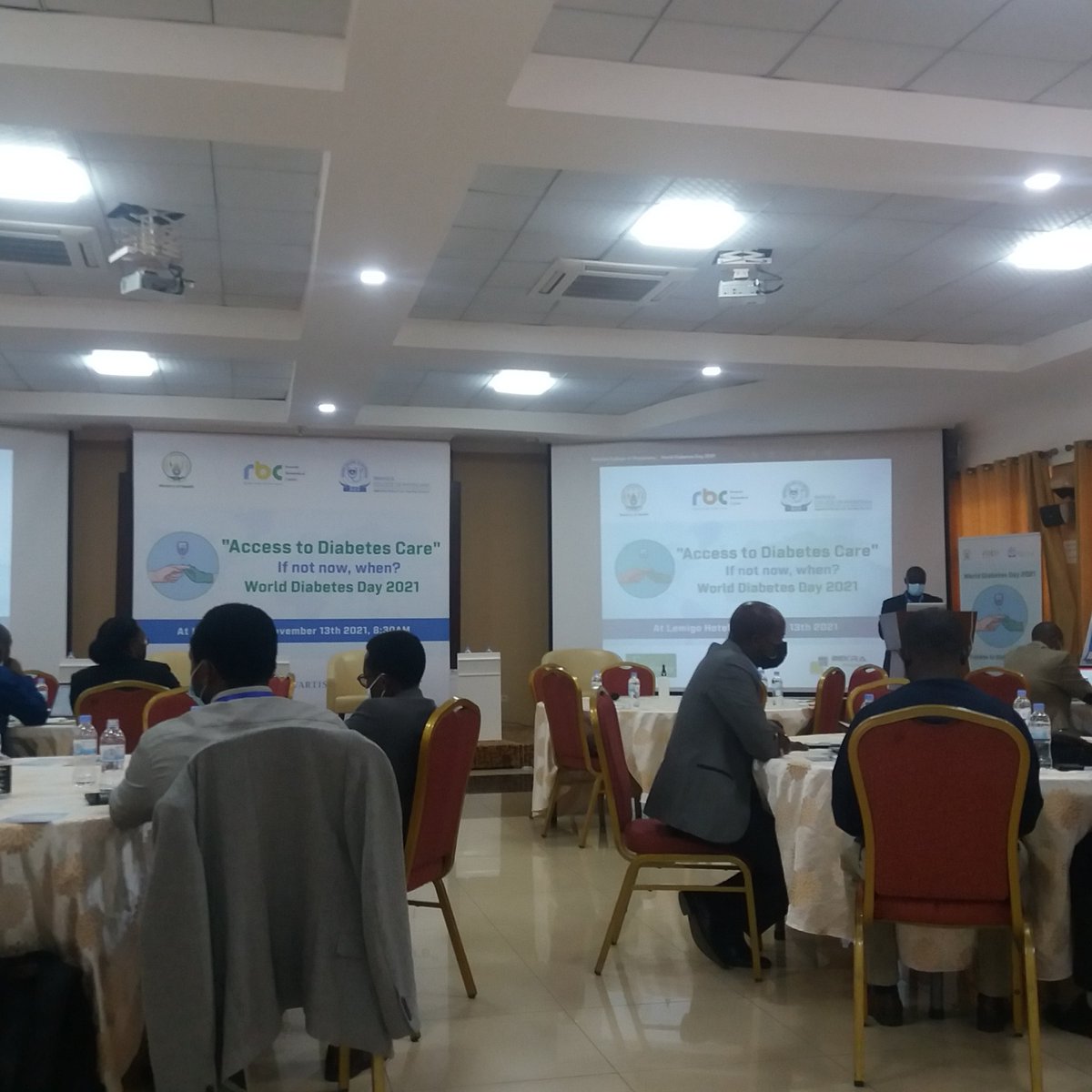 nsdidier's tweet photo. Dr corneille thanked RCP for their immense contribution in Rwandan community & Health care system
MoH expect resilient personnel like Physicians for their continuous care #IfNotKnowWhen
Access to Diabetes care #WDD2021
@CKNtihabose @medsar_rwanda @Physicians_RW https://t.co/wBGYZ9XGGL