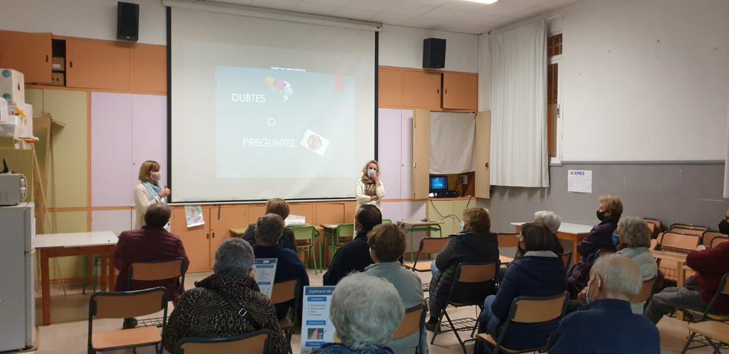 BPSOmenorcaIB's tweet photo. Esta semana el grupo de #Piediabético  🦶de Menorca ha realizado diversas charlas educativas para la población en clubs sociales! Ha sido una gran experiencia! 👏🏻👏🏻 Gracias por hacerlo posible 😍 @bpsobalears @BPSOspain  #enfermeriamenorca #enfermeriabaleares #bpsomenorca https://t.co/PWXUhlB9dt