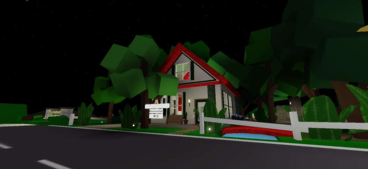 39) Brookhaven 🏡RP - Roblox  Brookhaven, Halloween wallpaper, Holiday  decor